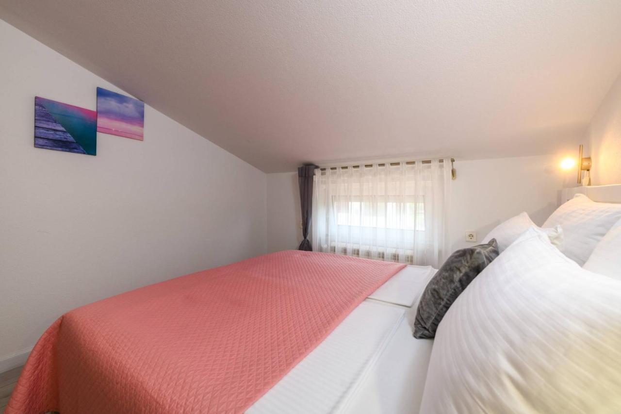Apartments Somi Poreč Eksteriør billede