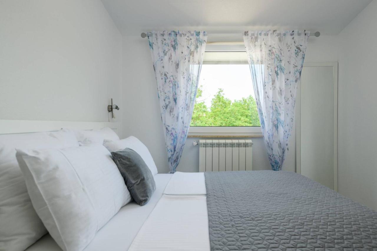 Apartments Somi Poreč Eksteriør billede